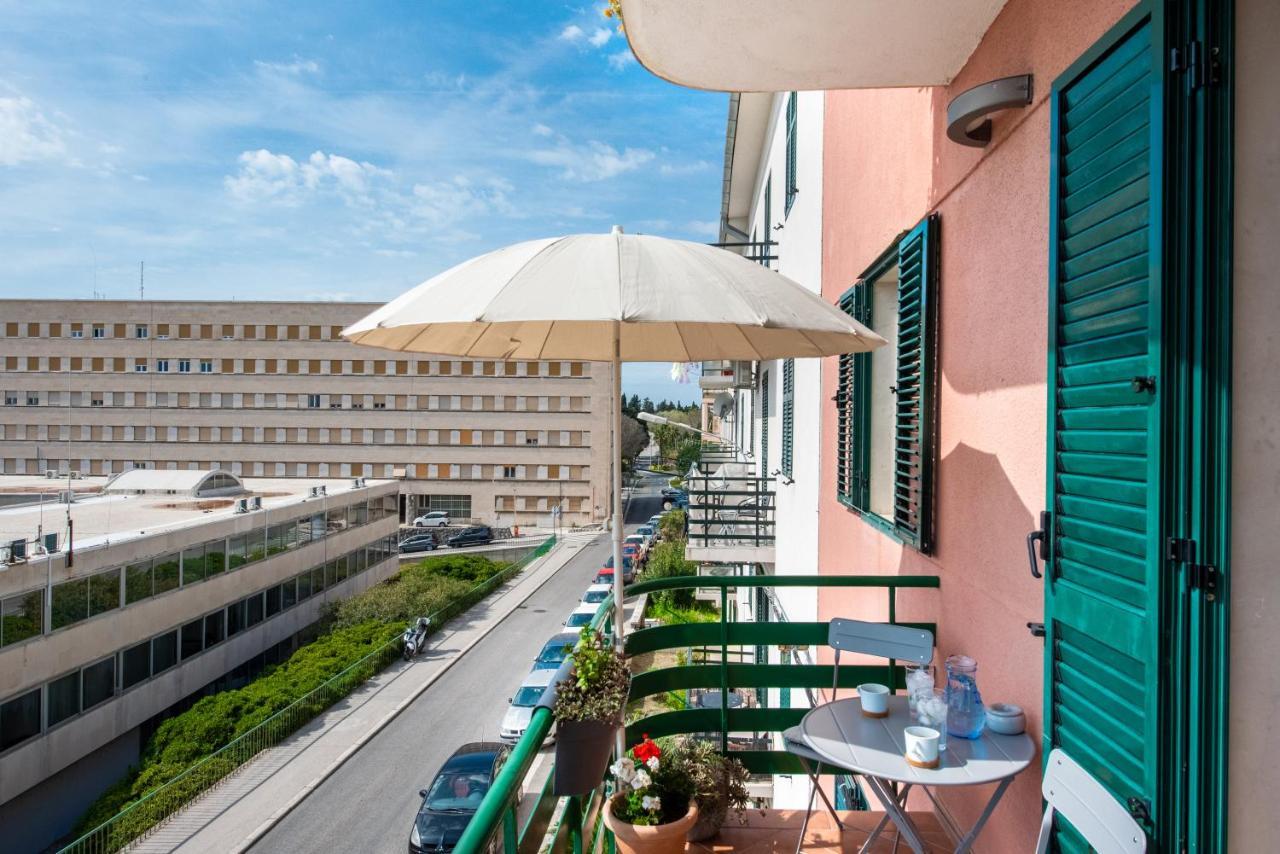 Airy Seafront 1920S Apartment Split Luaran gambar