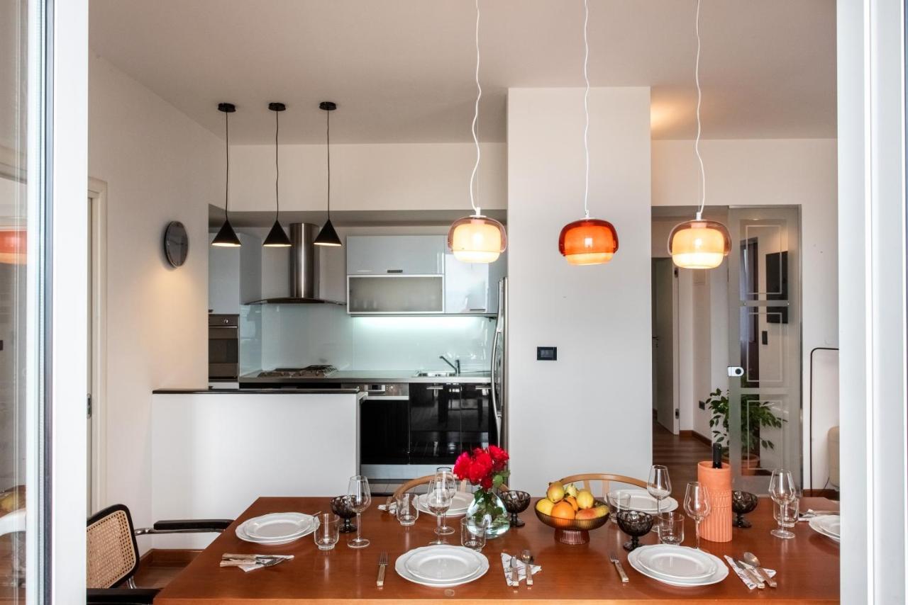 Airy Seafront 1920S Apartment Split Luaran gambar