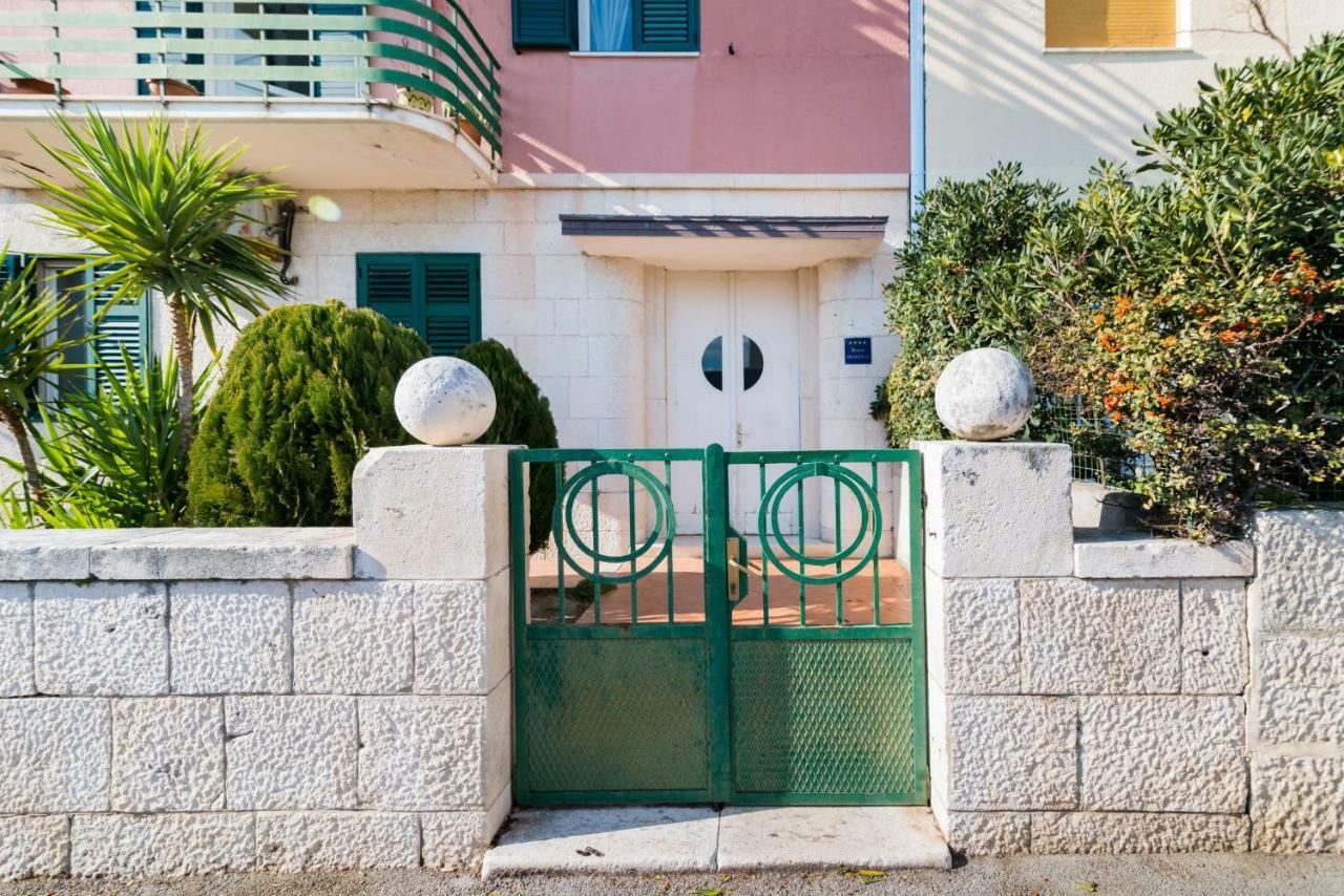 Airy Seafront 1920S Apartment Split Luaran gambar